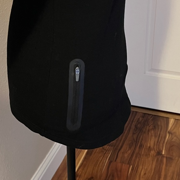 GYMSHARK WOMENS SWEATSHIRT - Picture 6 of 7